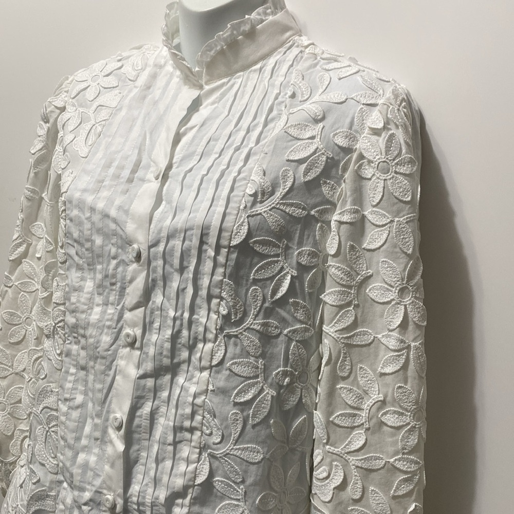 Waimari Magnolia Ruffled Floral Top - Picture 4 of 16